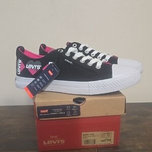 Levi's Black and Pink Sneakers sz 8.5